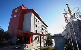 Hotel Basic